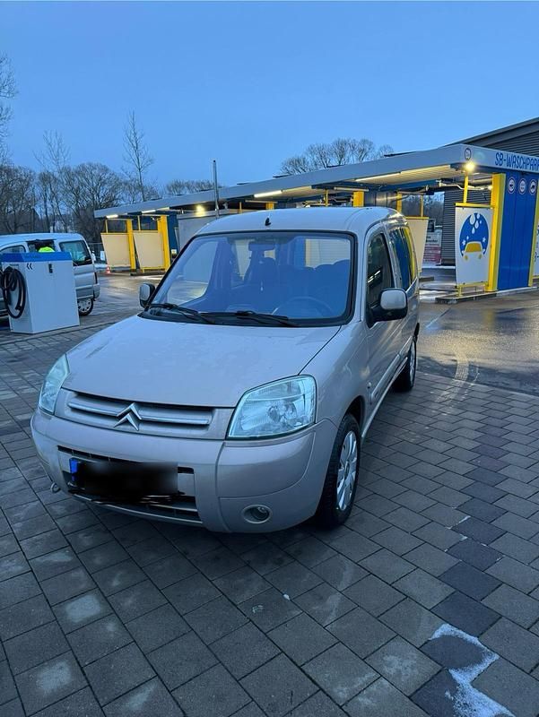 Beige Gebraucht 2005 Citroën Berlingo Van / Kleinbus | 1.499 € (Guter Preis) - Bild 1/4