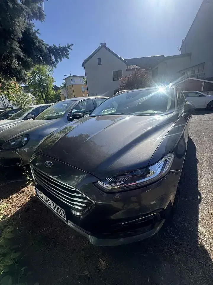 Gebraucht Ford Mondeo Titanium 190 PS (139 kW) 2020 Grau Kombi