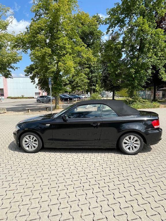 Schwarz Gebraucht 2009 BMW 118 Cabriolet Cabrio | 8.000 € (Fairer Preis) - Bild 1/4