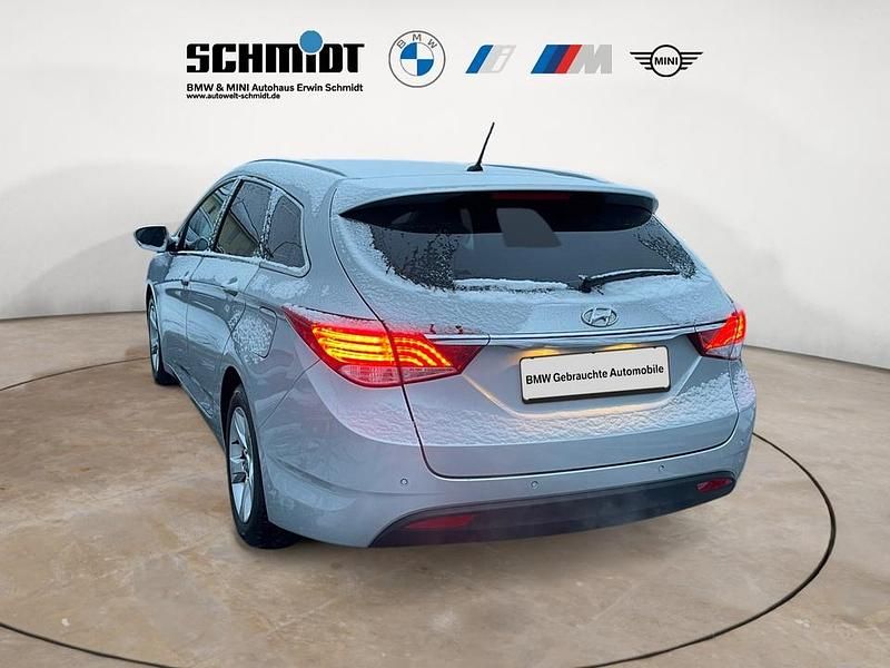 Gebraucht Hyundai i40 Edition+ 135 PS (99 kW) 2014 (silber)  sleek silver Kombi