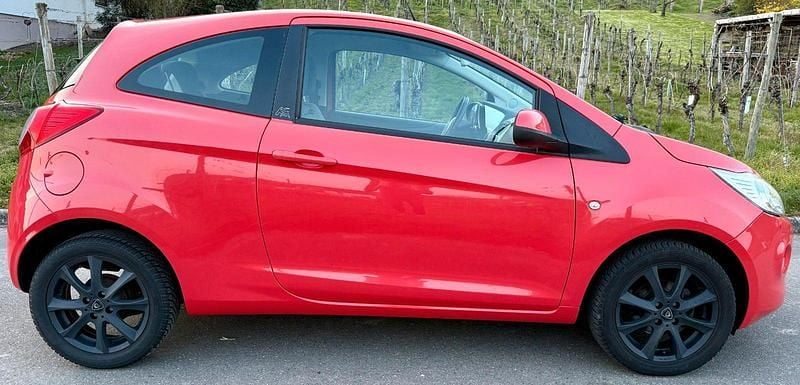 Gebraucht Ford Ka Titanium 69 PS (50 kW) 2010 Rot Kleinwagen
