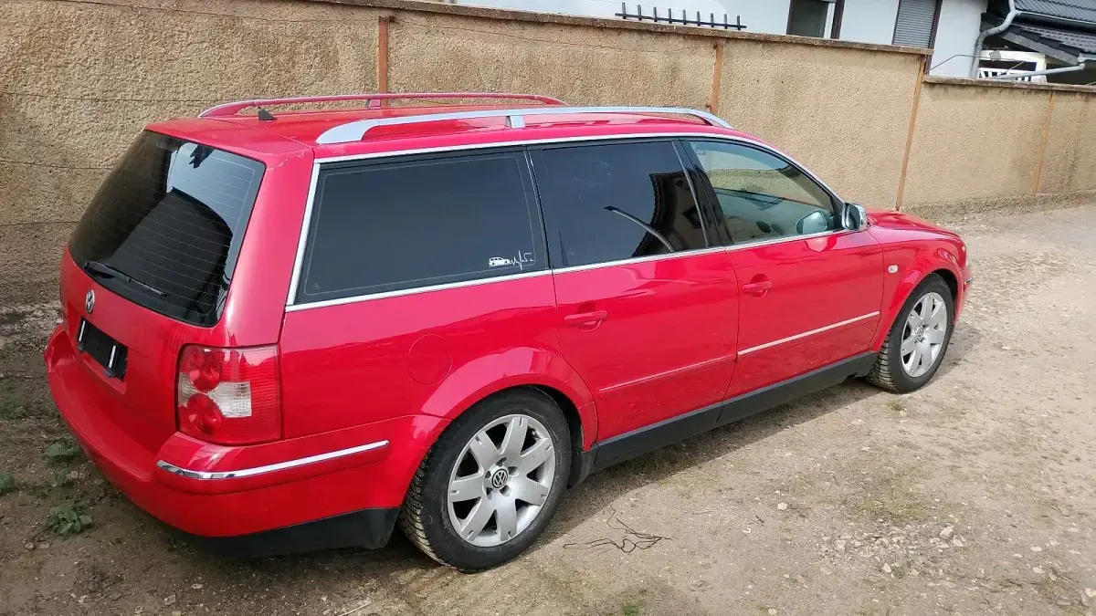 Gebraucht VW Passat Highline 115 PS (84 kW) 2001 Rot Kombi