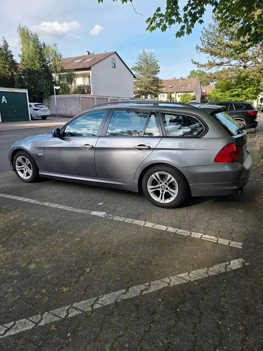 Używany BMW 320 170 KM (125 kW) 2009 Szary Kombi