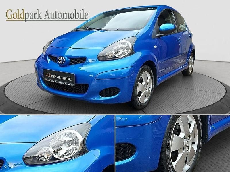Blau Gebraucht 2009 Toyota Aygo Kleinwagen | 4.880 € (Fairer Preis) - Bild 1/4