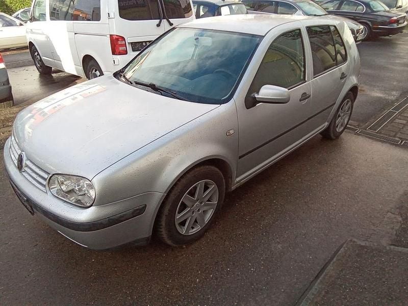 Gebraucht VW Golf IV Comfortline 75 PS (55 kW) 2000 Silber Limousine