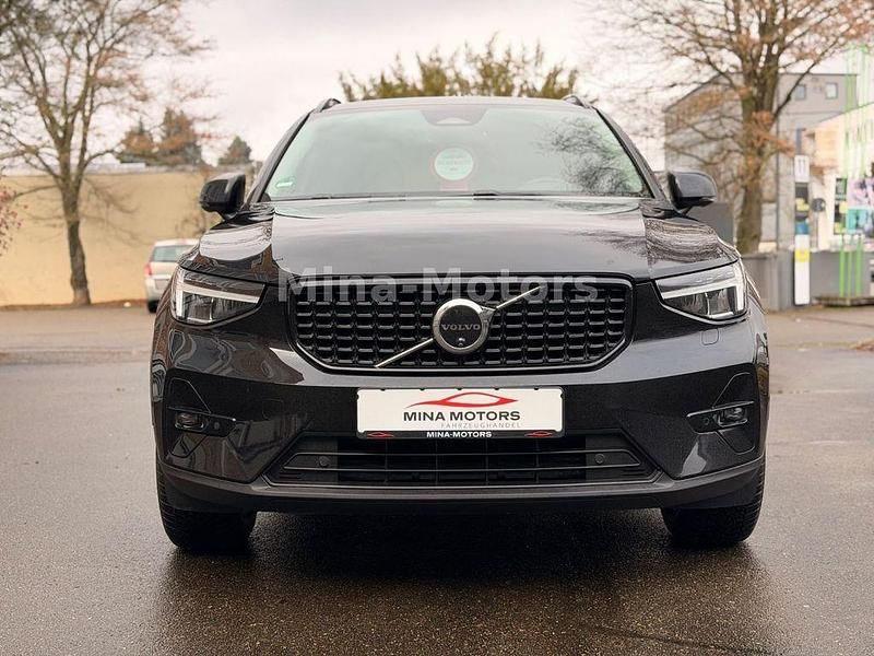 Gebraucht Volvo XC40 Plus 197 PS (144 kW) 2023 Onyx black SUV