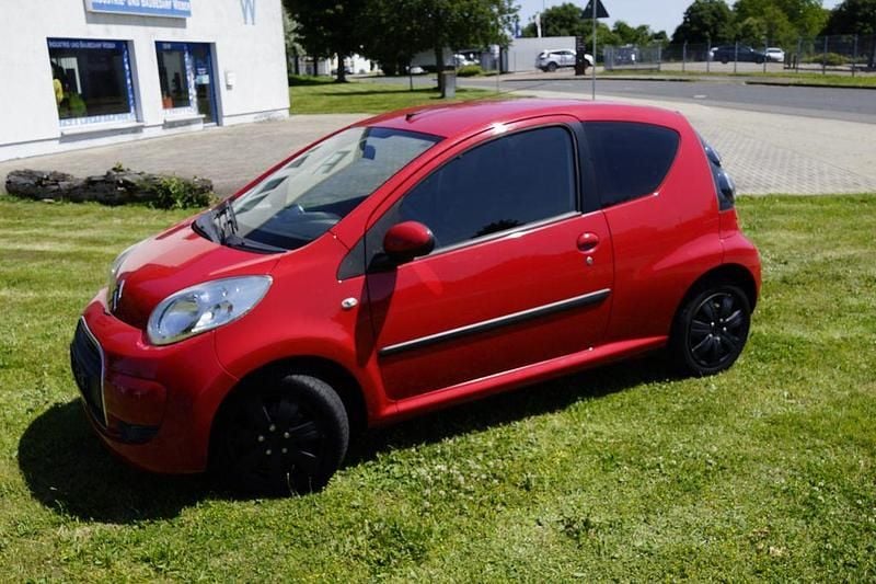 Rot Gebraucht 2010 Citroën C1 Style Kleinwagen | 2.299 € (Fairer Preis) - Bild 1/4
