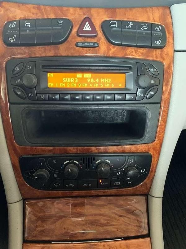 Gebraucht Mercedes CLK200 Elegance 163 PS (119 kW) 2004 Blau Cabrio