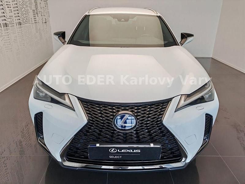 Gebraucht Lexus UX 250h Sport Line 152 PS (111 kW) 2019 Weiß SUV