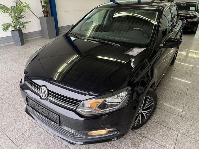 Gebraucht VW Polo Allstar 90 PS (66 kW) 2016 Schwarz Limousine