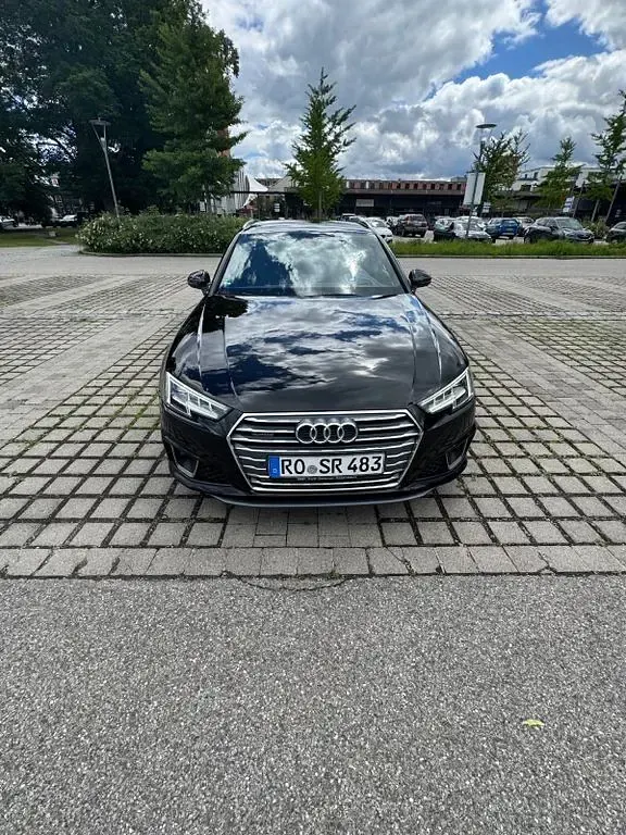 Gebraucht Audi A4 S-Line 190 PS (139 kW) 2019 Schwarz Kombi