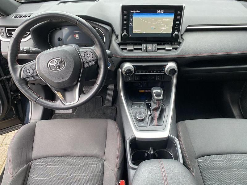 Gebraucht Toyota RAV4 Hybrid 185 PS (136 kW) 2022 Schwarz SUV