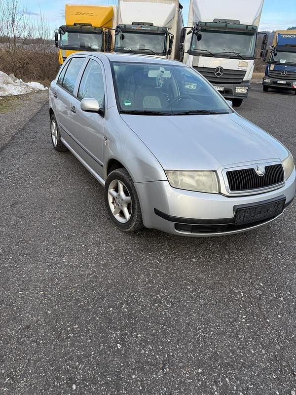Silber Gebraucht 2002 Skoda Fabia Kleinwagen | 725 € (Guter Preis) - Bild 1/4