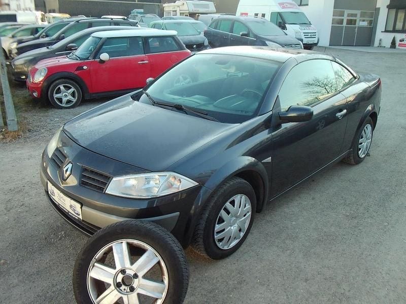 Gebraucht Renault Mégane Cabriolet Dynamique 113 PS (83 kW) 2005 Schwarz Cabrio