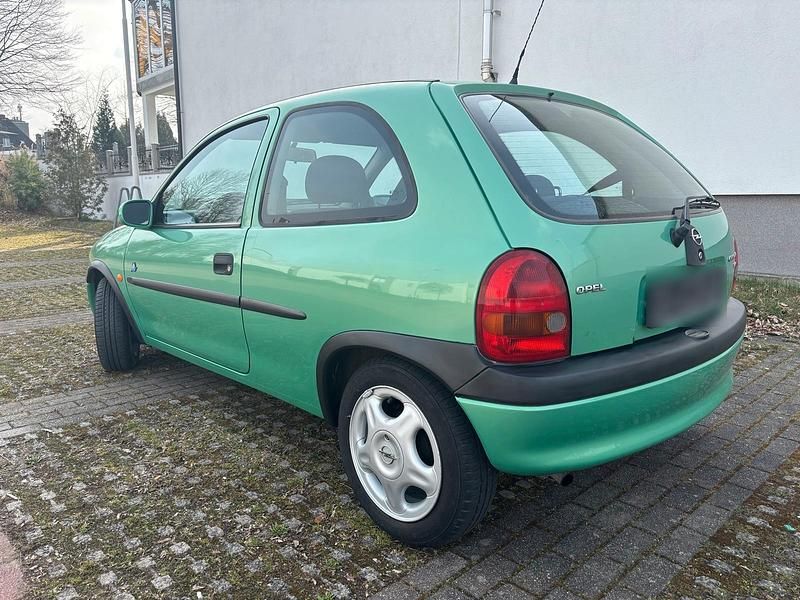 Gebraucht Opel Corsa 65 PS (47 kW) 1998 Grün Kleinwagen