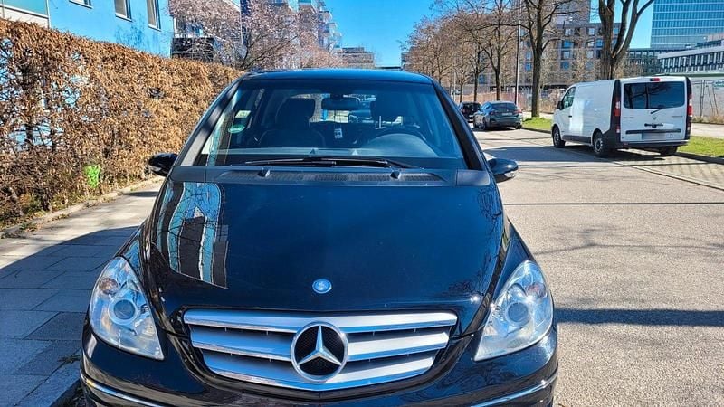 Gebraucht Mercedes 200 136 PS (100 kW) 2007 Schwarz Kleinwagen