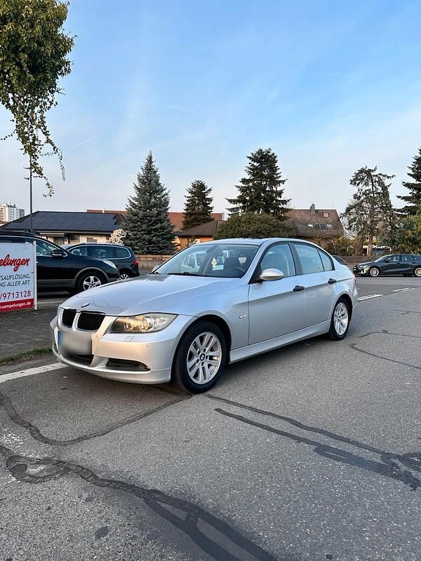 Gebraucht BMW 320 150 PS (110 kW) 2005 Silber Coupé