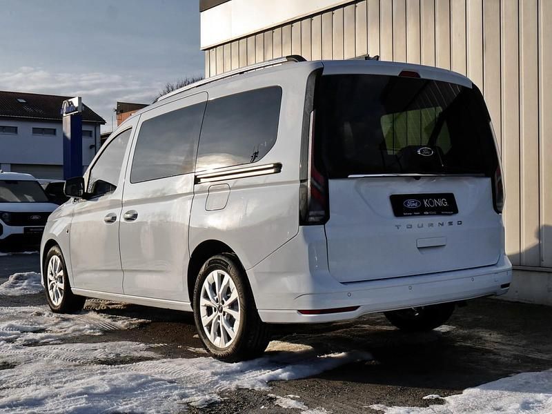 Gebraucht Ford Tourneo Connect Titanium 122 PS (89 kW) 2022 Weiß Van / Kleinbus