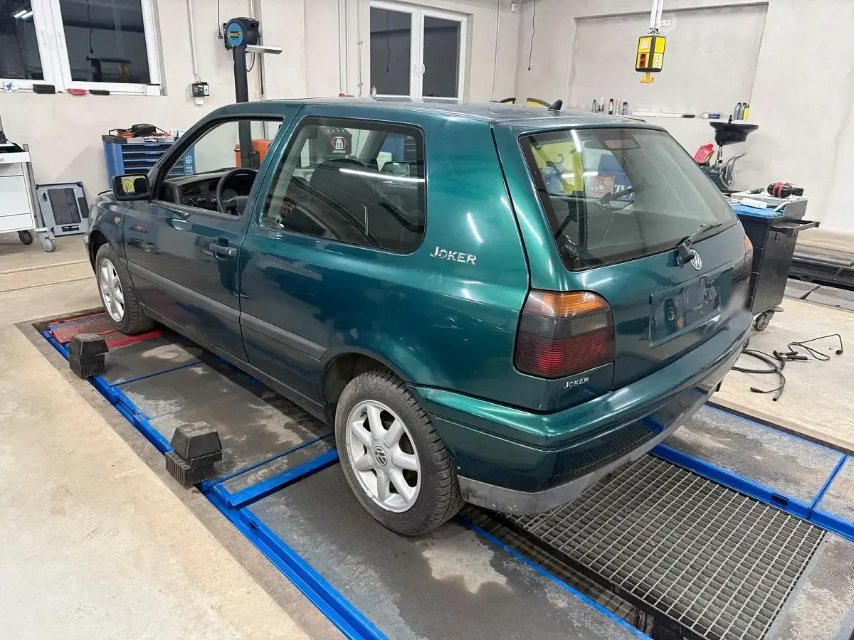 Brugt VW Golf III 60 HK (44 kW) 1997 Grøn Hatchback