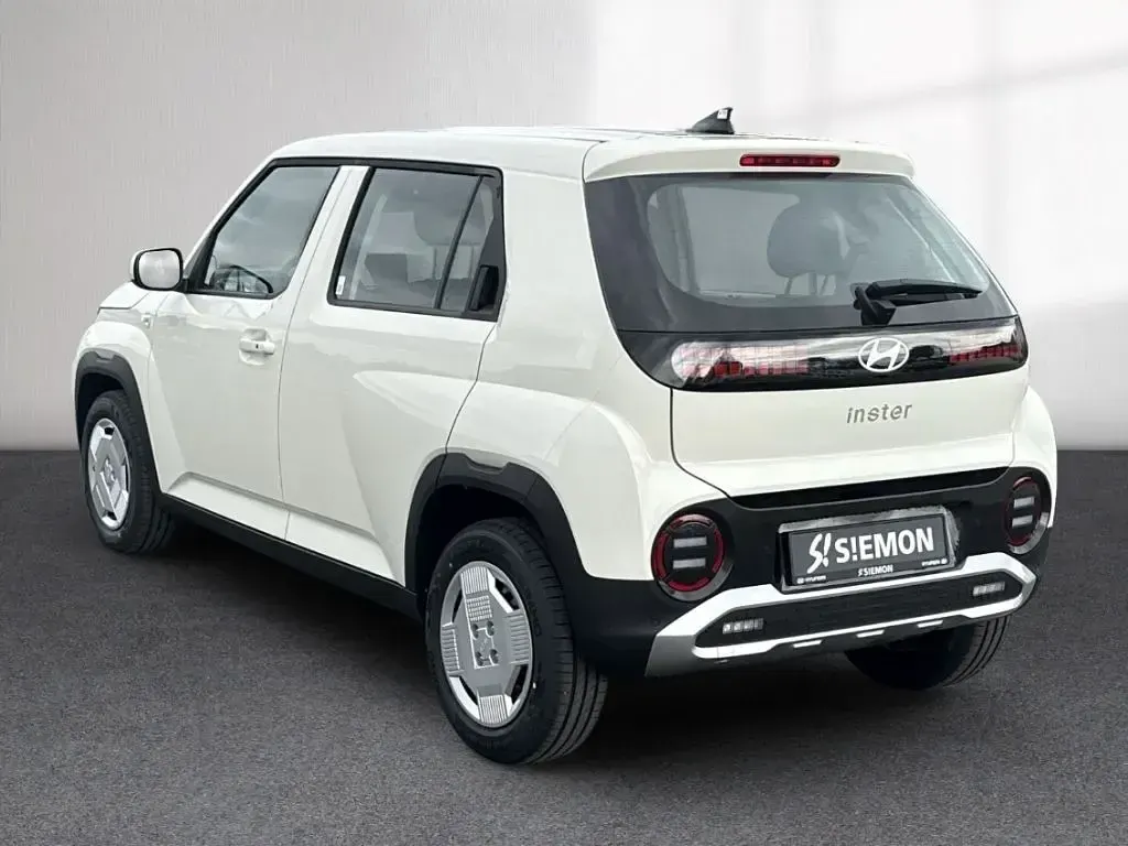 Neu Hyundai Inster Select 71 kW (97 PS) 2026 Unbleached ivory Kleinwagen