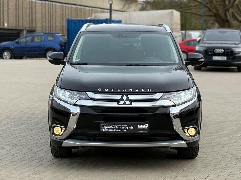 Gebraucht Mitsubishi Outlander 150 PS (110 kW) 2016 Schwarz SUV