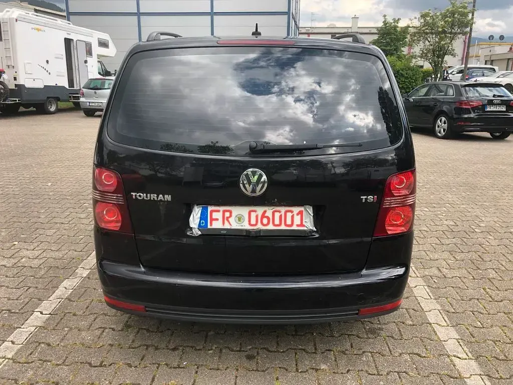 Usata VW Touran 140 CV (102 kW) 2009 Nero Monovolume