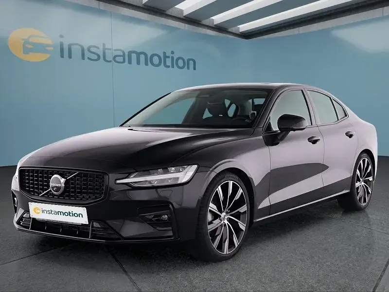 Gebraucht Volvo S60 Plus 197 PS (144 kW) 2024 Schwarz Limousine
