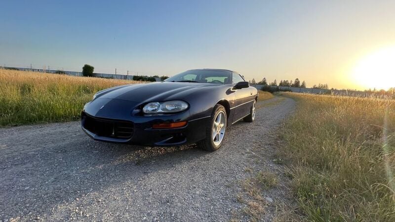Blau Gebraucht 2001 Chevrolet Camaro Coupé | 5.999 € (Guter Preis) - Bild 1/4