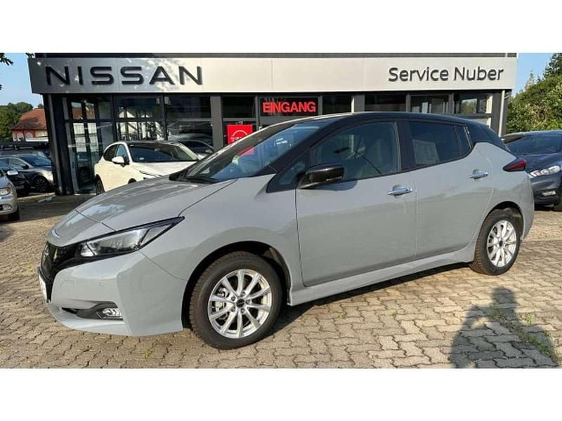 Gebraucht Nissan Leaf N-Connecta 160 kW (218 PS) 2022 Ceramic grey / black metallic Kleinwagen