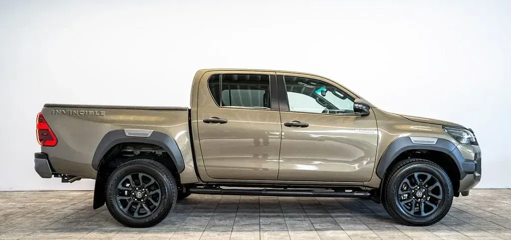 Neu Toyota HiLux 204 PS (150 kW) 2026 Grün Pickup