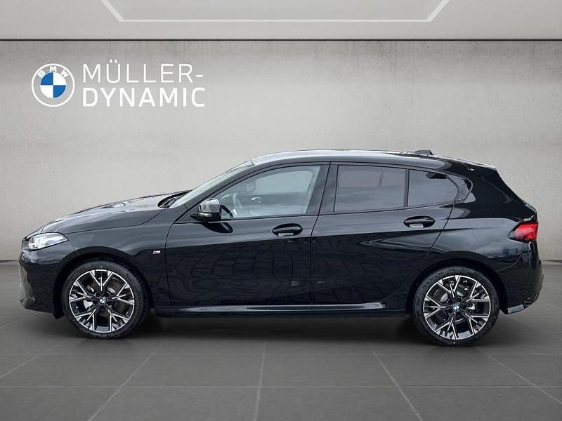 Gebraucht BMW 120 M Sport 163 PS (119 kW) 2025 Saphirschwarz Kleinwagen