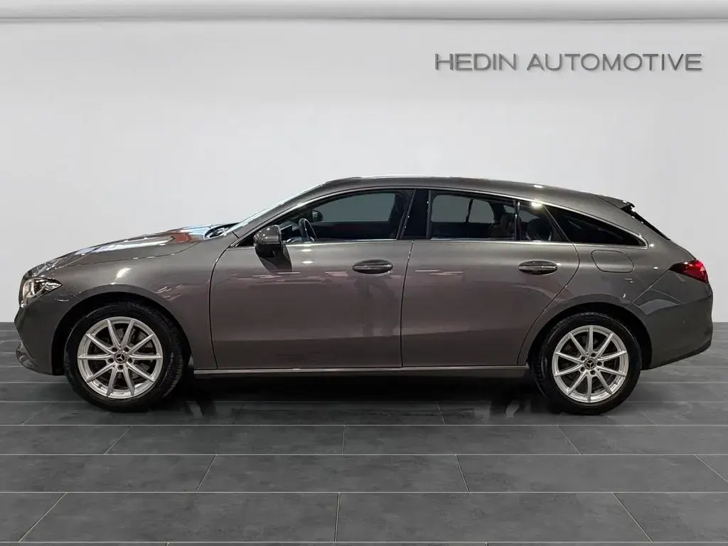 Gebraucht Mercedes CLA200 150 PS (110 kW) 2022 Grau Limousine