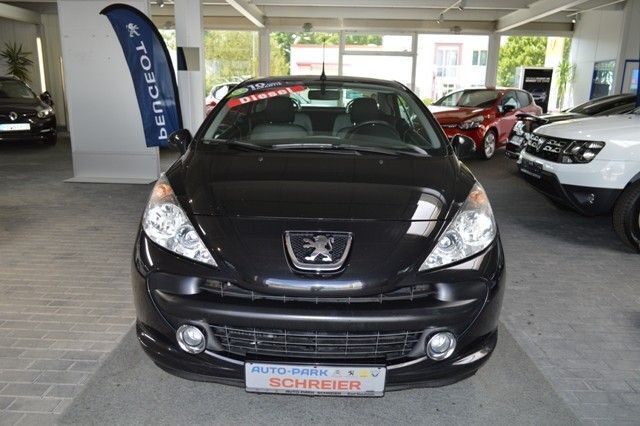 Gebraucht Peugeot 207 CC Sport 109 PS (80 kW) 2008 Schwarz metallic Cabrio