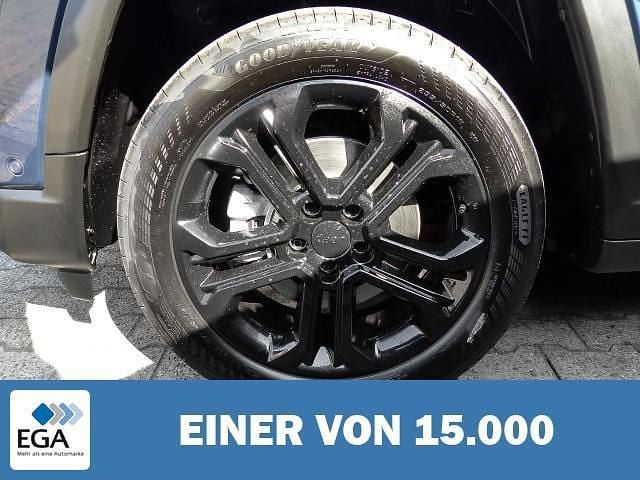 Neu Jeep Compass North 131 PS (96 kW) 2025 Weiß SUV