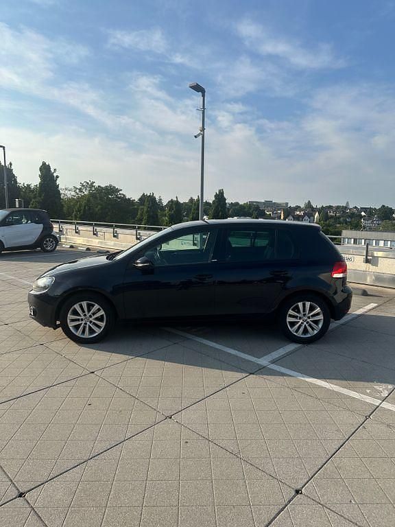 Gebraucht VW Golf VII Style 122 PS (89 kW) 2012 Blau Limousine