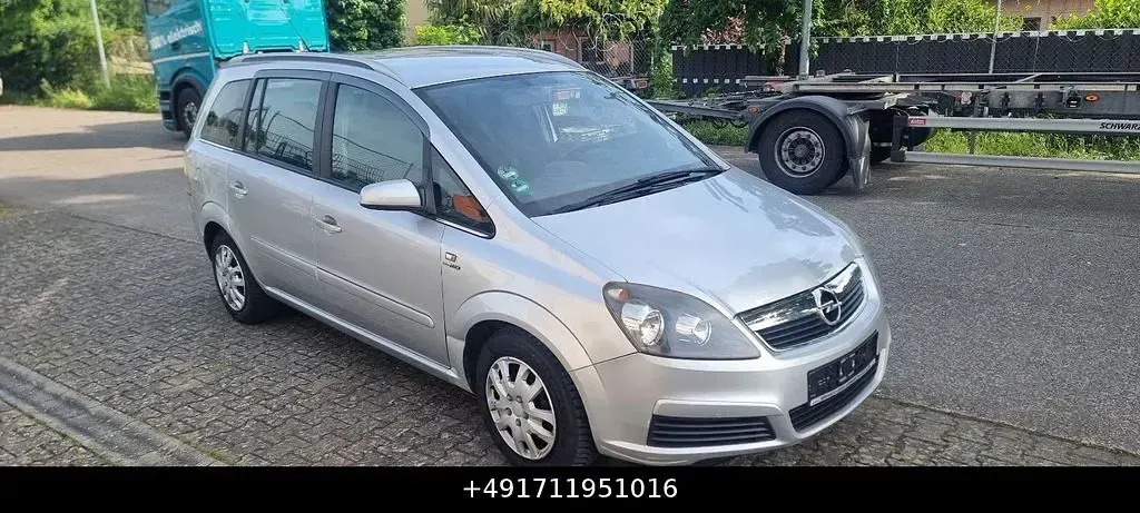 Gebraucht Opel Zafira Edition 140 PS (102 kW) 2006 Silber Van / Kleinbus