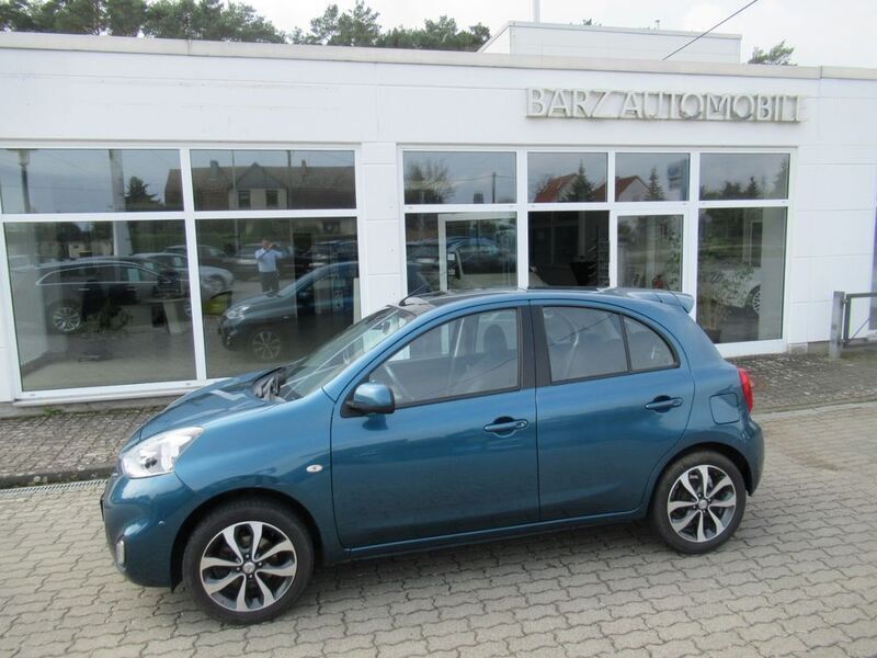 Blau Gebraucht 2014 Nissan Micra Tekna Kleinwagen | 8.990 € (Teuer) - Bild 1/4