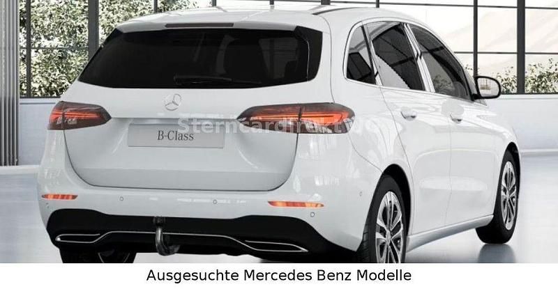 Gebraucht Mercedes B200 Progressive 163 PS (119 kW) 2024 Weiß Van / Kleinbus