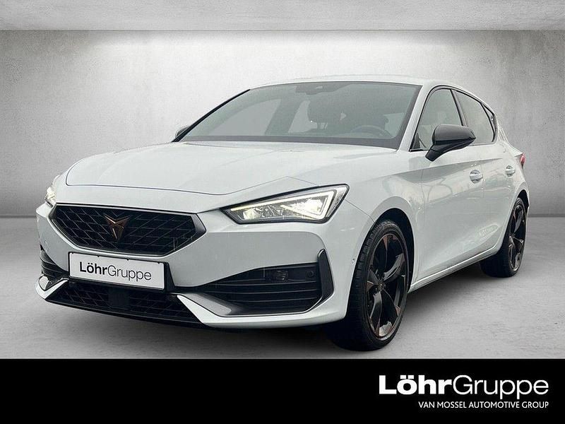 Weiß Gebraucht 2024 Cupra Leon Limousine | 26.780 € (Guter Preis) - Bild 1/4