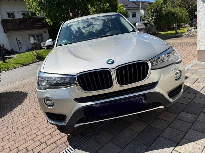 Grau Gebraucht 2017 BMW X3 Sport Line SUV | 16.900 € (Fairer Preis) - Bild 1/4