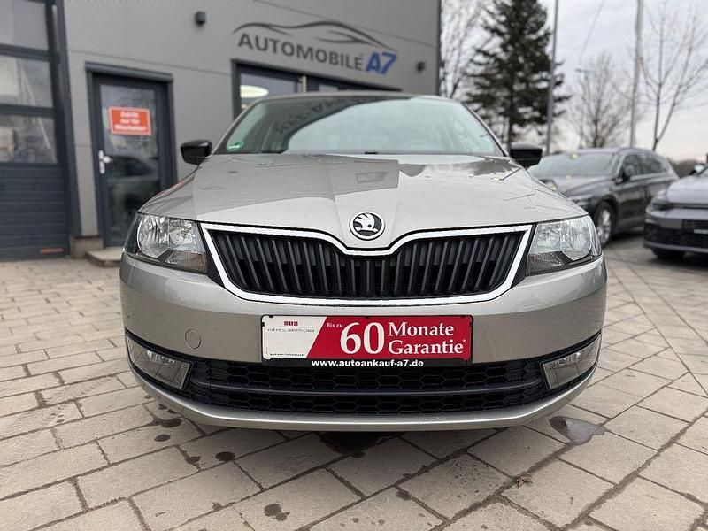 Gebraucht Skoda Rapid Ambition 122 PS (89 kW) 2015 Beige Kleinwagen