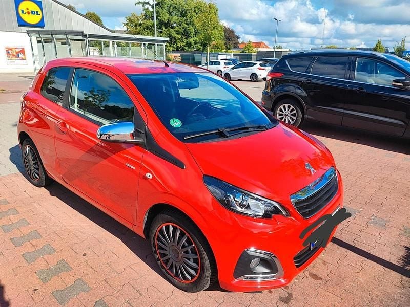 Gebraucht Peugeot 108 Style 72 PS (52 kW) 2019 Rot Kleinwagen
