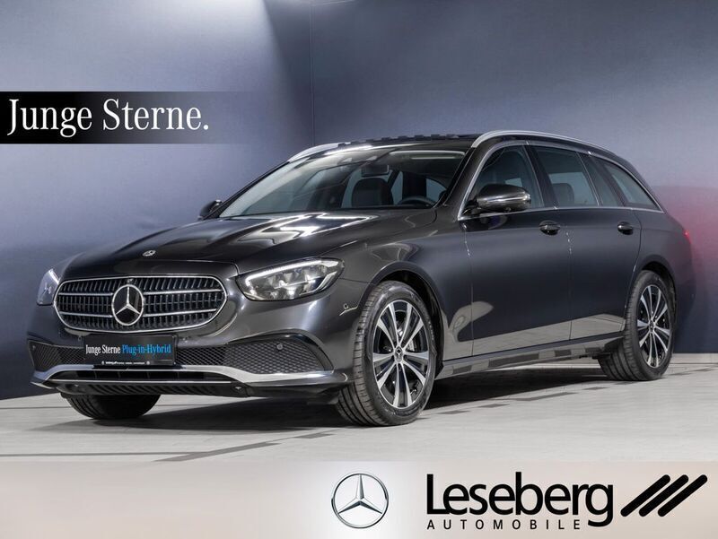Grau Gebraucht 2023 Mercedes E300 Avantgarde Limousine | 38.450 € (Guter Preis) - Bild 1/4