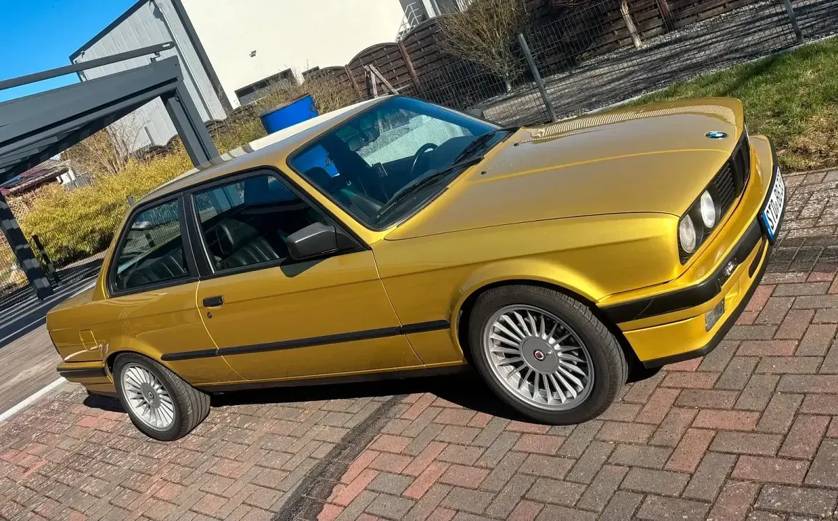 Gebraucht BMW 325 230 PS (169 kW) 1991 Gold Coupé
