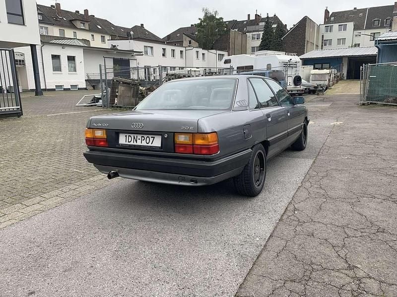 Gebraucht Audi 100 116 PS (85 kW) 1989 Blau Limousine