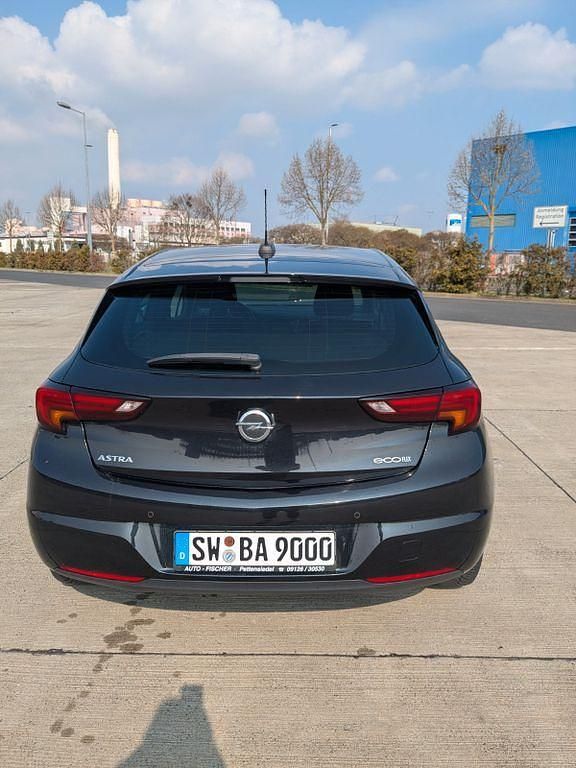 Gebraucht Opel Astra Dynamic 105 PS (77 kW) 2016 Schwarz Limousine