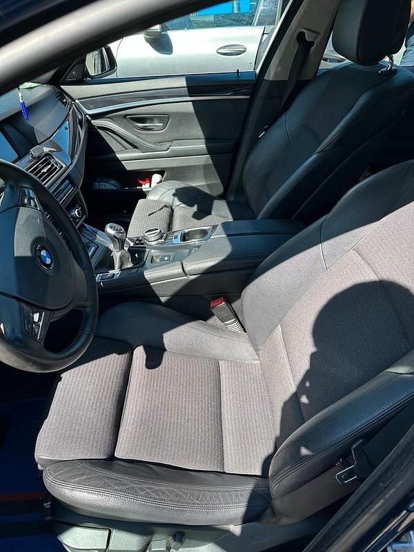Gebraucht BMW 525 218 PS (160 kW) 2013 Blau Kombi