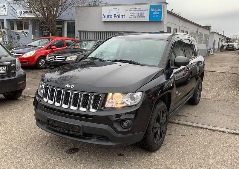 Gebraucht Jeep Compass Limited 136 PS (100 kW) 2011 Schwarz SUV
