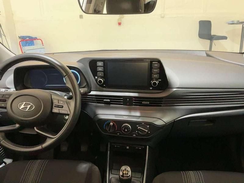 Gebraucht Hyundai i20 GO! 101 PS (74 kW) 2023 Weiß Limousine