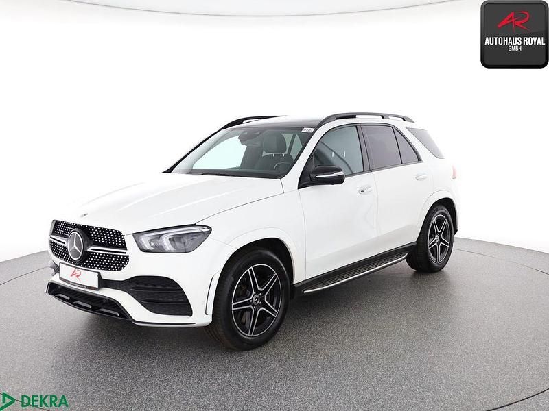 Weiss Gebraucht 2021 Mercedes GLE350 AMG SUV | 68.879 € (Fairer Preis) - Bild 1/4